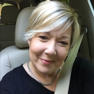 Meet your Posher, Deanna